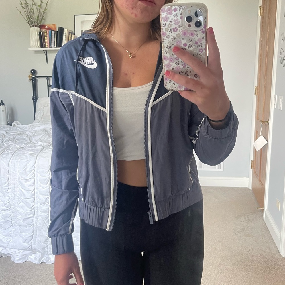 Medium Nike windbreaker